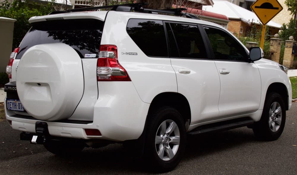 Toyota Land Cruiser Prado TZ G, Rear view