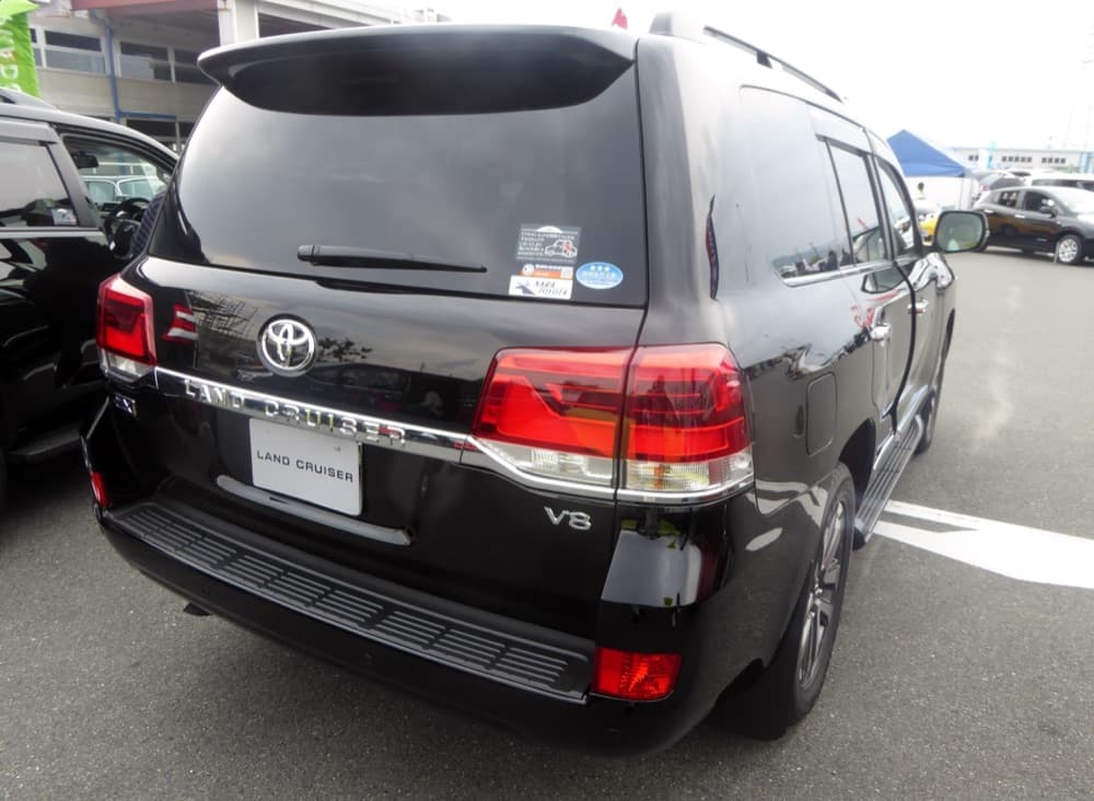 Toyota Land Cruiser V8 ZX, Rear view