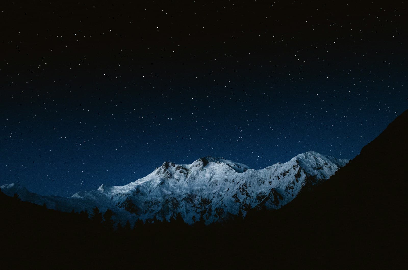 Kharpocho Fort overlooking Skardu valley and the Indus River